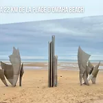 Hébergement de vacances Ecume Maison Spacieuse Lumineuse 1km De La Vue D'asnelles, En Plein Coeur Des Plages Du Débarquement, 2 Sdb, 2 Wc, Parking Privatif, Terrasse, Jardin, Table De Ping Pong Aux Beaux Jours, Près De Bayeux *