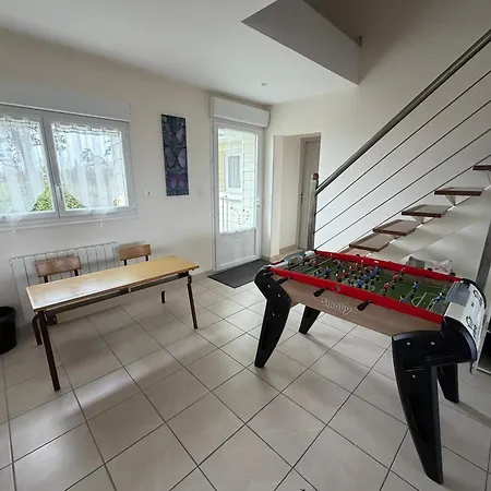 Ecume Maison Vue Degagee Sur Mer, Spacieuse Lumineuse 3 Chambres, 2 Salle D'Eau, 2 Wc A 1Km De La Plage Et Commerces, Plages Du Debarquement, Parking Privatif, Terrasse, Jardin Clos, Table De Ping Pong Aux Beaux Jours, Pres De Bayeux