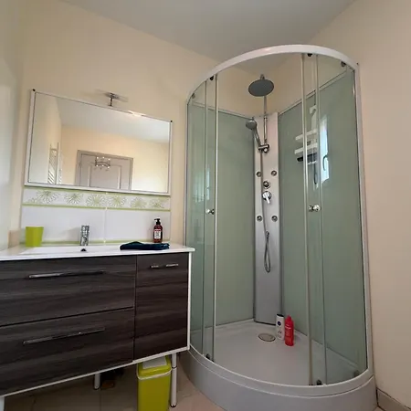 Ecume Maison Spacieuse Lumineuse 1km De La Vue D'asnelles, En Plein Coeur Des Plages Du Debarquement, 2 Sdb, 2 Wc, Parking Privatif, Terrasse, Jardin, Table De Ping Pong Aux Beaux Jours, Pres De Bayeux Saint-Come-de-Fresne