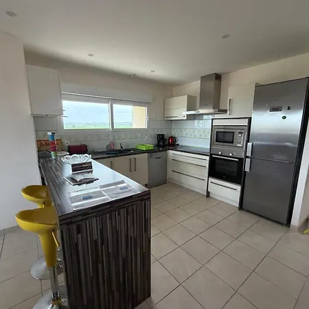 Ecume Maison Vue Degagee Sur Mer, Spacieuse Lumineuse 3 Chambres, 2 Salle D'Eau, 2 Wc A 1Km De La Plage Et Commerces, Plages Du Debarquement, Parking Privatif, Terrasse, Jardin Clos, Table De Ping Pong Aux Beaux Jours, Pres De Bayeux Holiday home Saint-Come-de-Fresne