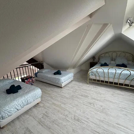 Ecume Maison Vue Degagee Sur Mer, Spacieuse Lumineuse 3 Chambres, 2 Salle D'Eau, 2 Wc A 1Km De La Plage Et Commerces, Plages Du Debarquement, Parking Privatif, Terrasse, Jardin Clos, Table De Ping Pong Aux Beaux Jours, Pres De Bayeux Holiday home Saint-Come-de-Fresne