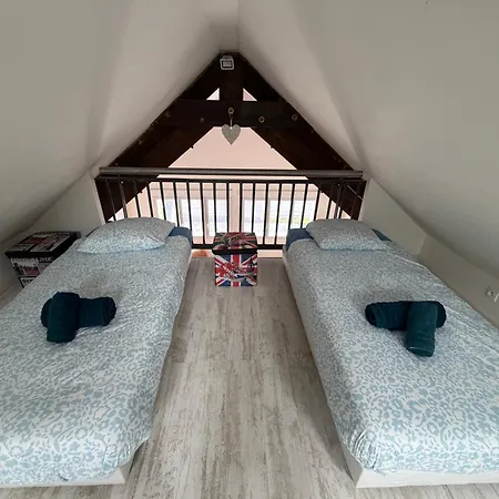 Holiday home Ecume Maison Vue Degagee Sur Mer, Spacieuse Lumineuse 3 Chambres, 2 Salle D'Eau, 2 Wc A 1Km De La Plage Et Commerces, Plages Du Debarquement, Parking Privatif, Terrasse, Jardin Clos, Table De Ping Pong Aux Beaux Jours, Pres De Bayeux Saint-Come-de-Fresne