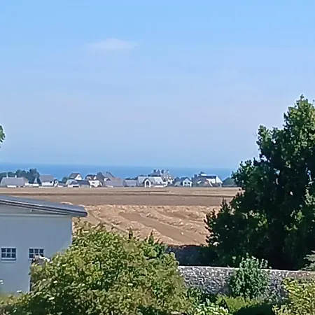 Ecume Maison Vue Degagee Sur Mer, Spacieuse Lumineuse 3 Chambres, 2 Salle D'eau, 2 Wc A 1km De La Et Commerces, Plages Du Debarquement, Parking Privatif, Terrasse, Jardin Clos, Table De Ping Pong Aux Beaux Jours, Pres De Bayeux * Saint-Côme-de-Fresné