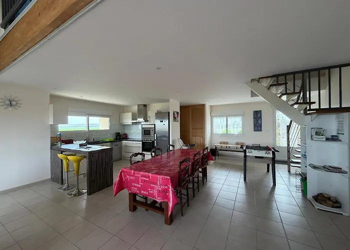 Ecume Maison Spacieuse Lumineuse 1km De La Vue D'asnelles, En Plein Coeur Des Plages Du Debarquement, 2 Sdb, 2 Wc, Parking Privatif, Terrasse, Jardin, Table De Ping Pong Aux Beaux Jours, Pres De Bayeux Holiday home *