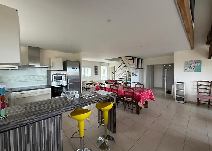 Ecume Maison Spacieuse Lumineuse 1km De La Vue D'asnelles, En Plein Coeur Des Plages Du Debarquement, 2 Sdb, 2 Wc, Parking Privatif, Terrasse, Jardin, Table De Ping Pong Aux Beaux Jours, Pres De Bayeux * Saint-Côme-de-Fresné