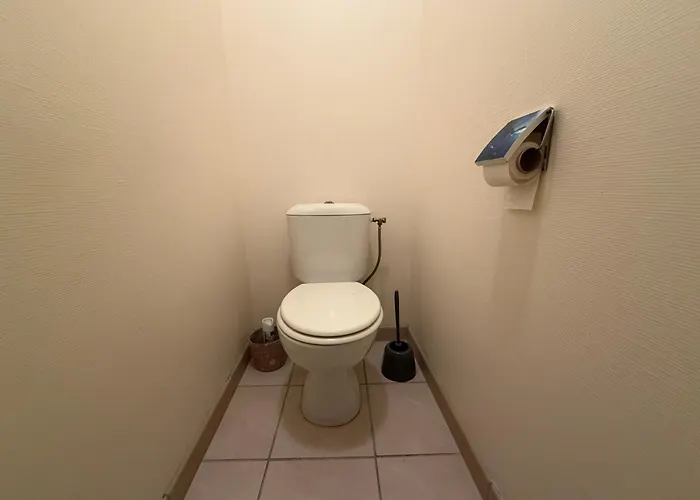 Holiday home Ecume Maison Spacieuse Lumineuse 1km De La Vue D'asnelles, En Plein Coeur Des Plages Du Debarquement, 2 Sdb, 2 Wc, Parking Privatif, Terrasse, Jardin, Table De Ping Pong Aux Beaux Jours, Pres De Bayeux Saint-Come-de-Fresne